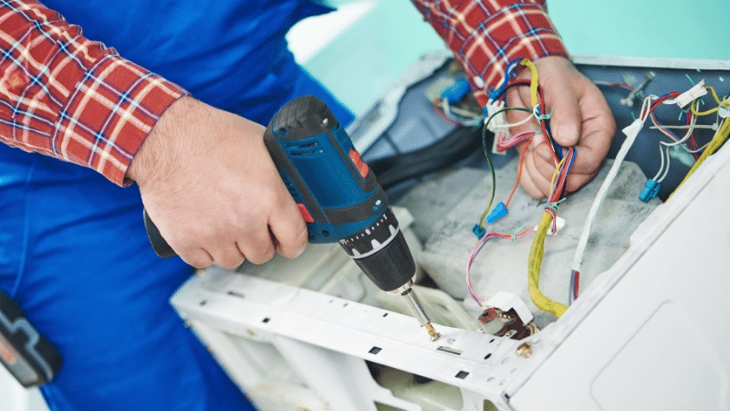 Akhisar Fondital Fondital çamaşır makinesi kart tamiri – Su almama arızası orijinal parça ile giderildi. - Teknik servis örneği